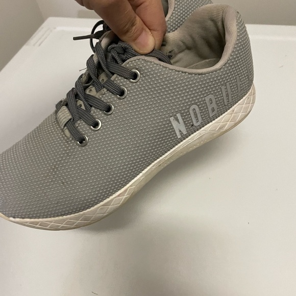 NOBULL - ARCTIC GREY TRAINER size 7.5 w 6 m - Picture 2 of 7